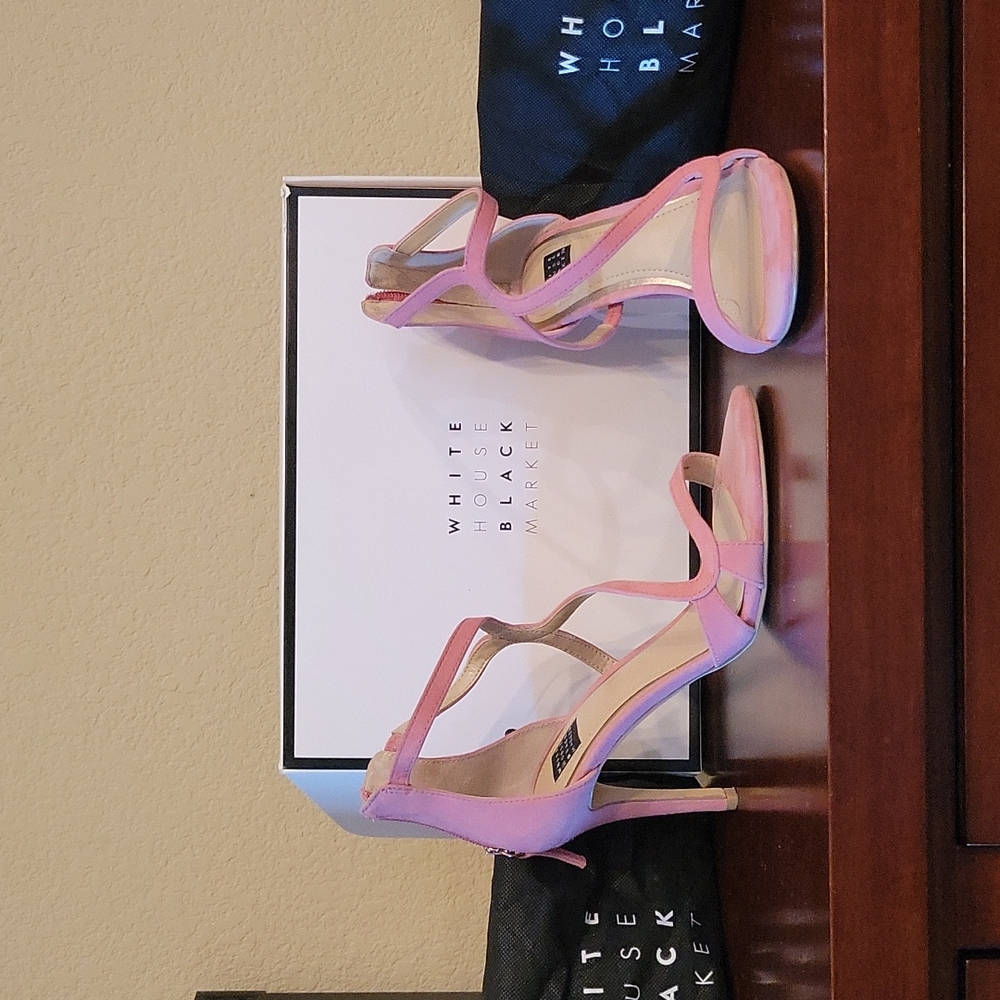White House Black Market Ophelia Garden Bloom pink suede 3.5" heels